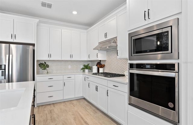 10305 PARK ESTATES AVENUE, Orlando, FL 32836