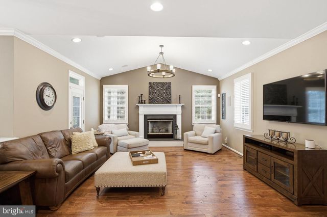 661 SAINT MATTHEWS RD, Chester Springs, PA 19425