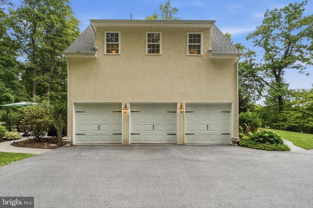 661 SAINT MATTHEWS RD, Chester Springs, PA 19425