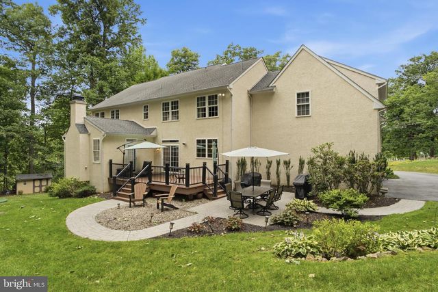 661 SAINT MATTHEWS RD, Chester Springs, PA 19425