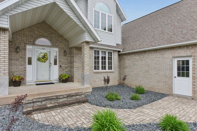 103 Ivy Drive, Woodville, WI 54028