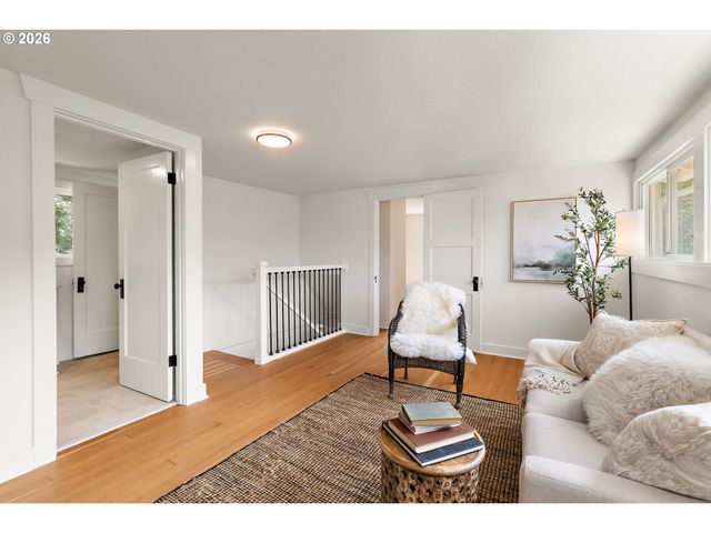 41601 Se VISTA LOOP Dr, Sandy, OR 97055