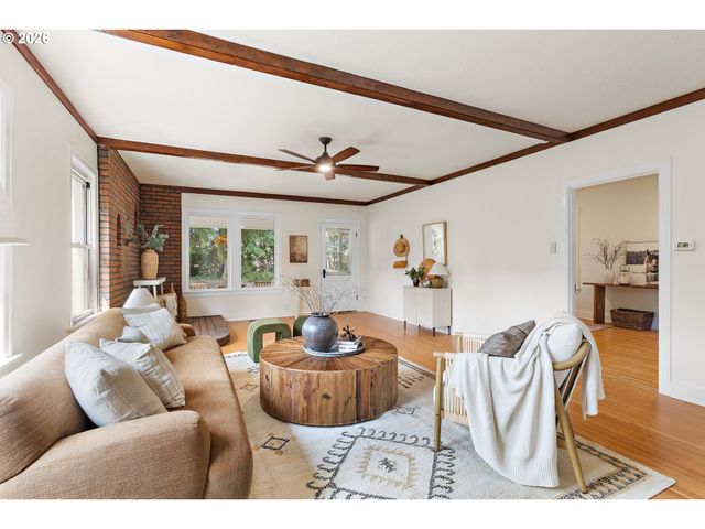 41601 Se VISTA LOOP Dr, Sandy, OR 97055