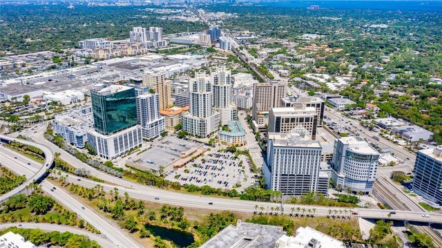 7350 SW 89th St 1702S, Miami, FL 33156