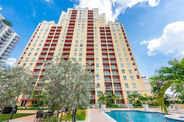 7350 SW 89th St 1702S, Miami, FL 33156