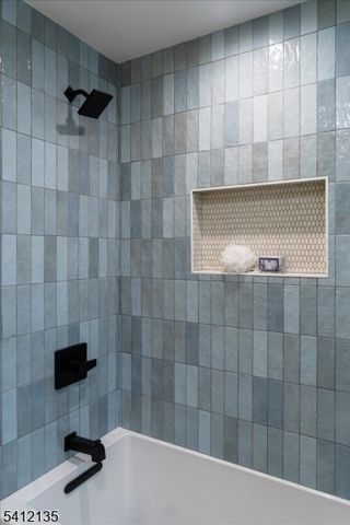 10 Perry St, Lambertville City, NJ 08530