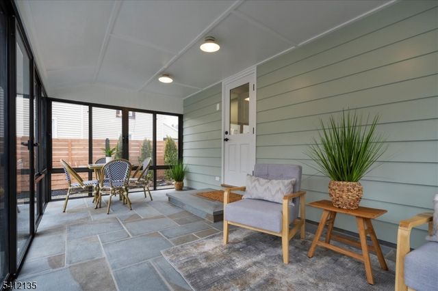 10 Perry St, Lambertville City, NJ 08530