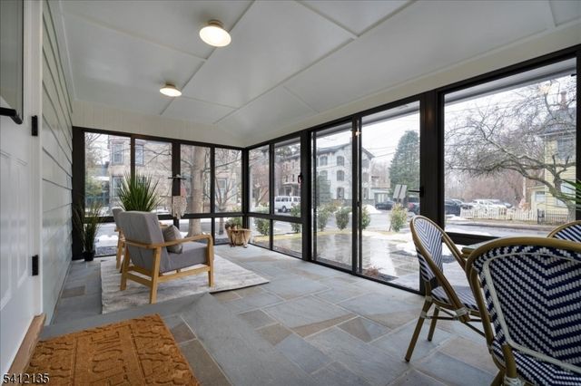 10 Perry St, Lambertville City, NJ 08530