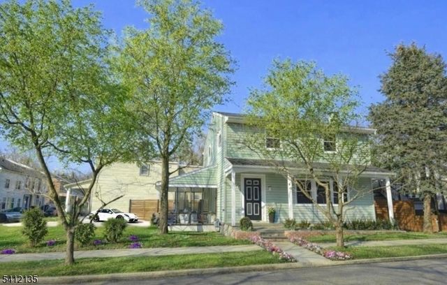 10 Perry St, Lambertville City, NJ 08530