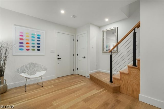 10 Perry St, Lambertville City, NJ 08530