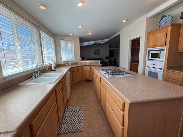 39071 Cudy Circle, Palm Desert, CA 92260