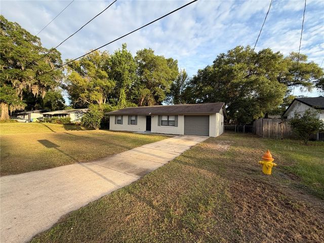 330 DOGWOOD AVENUE, Orange City, FL 32763