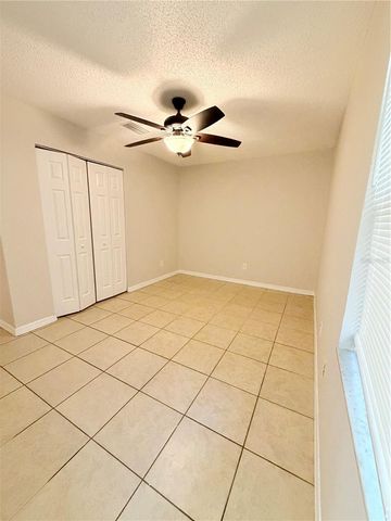 330 DOGWOOD AVENUE, Orange City, FL 32763