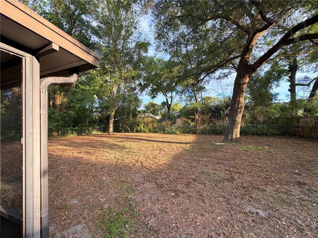 330 DOGWOOD AVENUE, Orange City, FL 32763