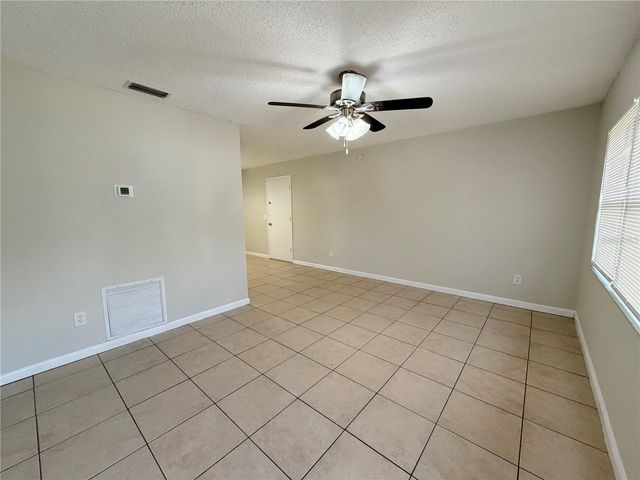 330 DOGWOOD AVENUE, Orange City, FL 32763