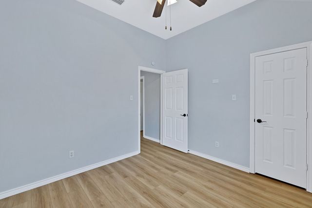 2505 Classic Court W, Bedford, TX 76021