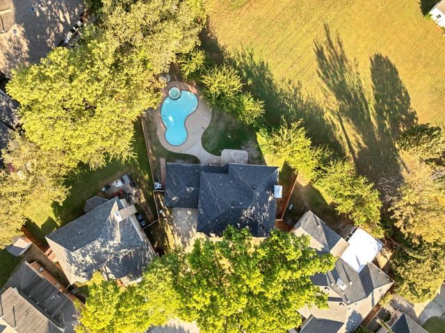 2505 Classic Court W, Bedford, TX 76021