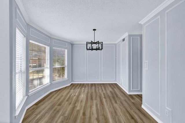 2505 Classic Court W, Bedford, TX 76021