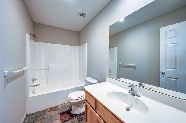 9147 Boehm Drive, Lenexa, KS 66219