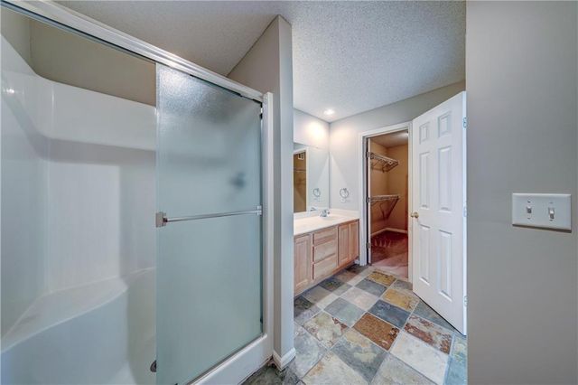 9147 Boehm Drive, Lenexa, KS 66219
