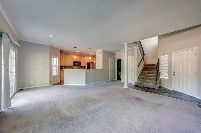 9147 Boehm Drive, Lenexa, KS 66219