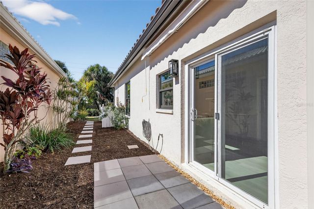 3994 VIA MIRADA, Sarasota, FL 34238