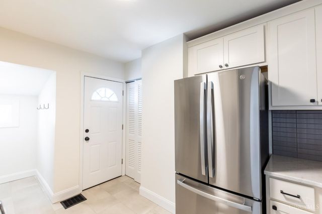 1708 De Armand Avenue, North College Hill, OH 45239