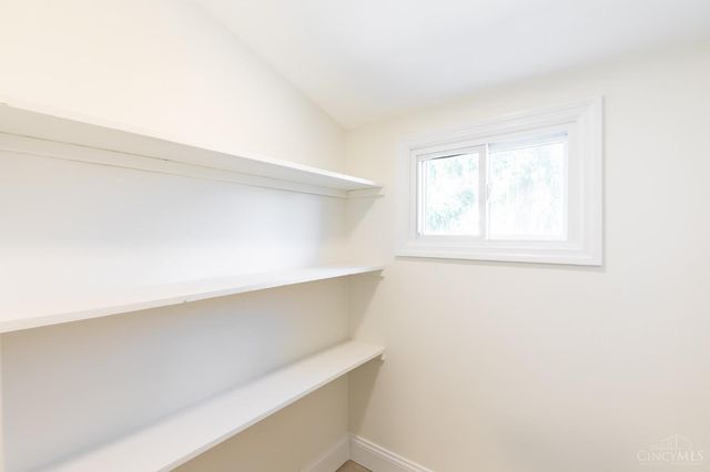 1708 De Armand Avenue, North College Hill, OH 45239