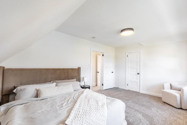 1708 De Armand Avenue, North College Hill, OH 45239