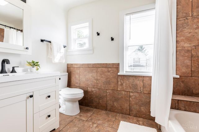 1708 De Armand Avenue, North College Hill, OH 45239