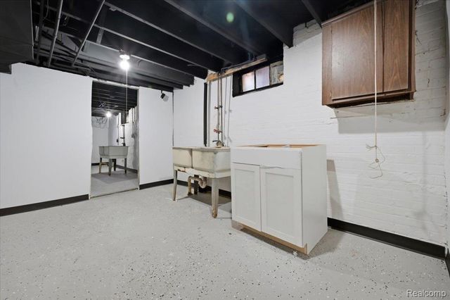 17159 Indiana Street, Detroit, MI 48221