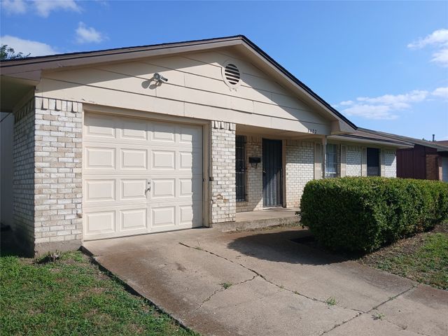 3422 Judge Dupree Drive, Dallas, TX 75241