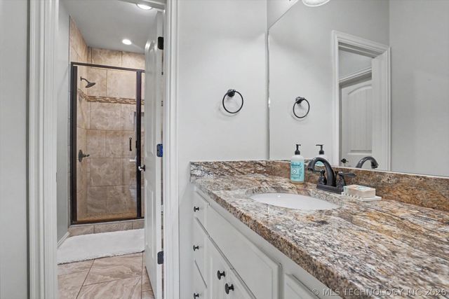 6372 N Wildwood Lane, Owasso, OK 74055
