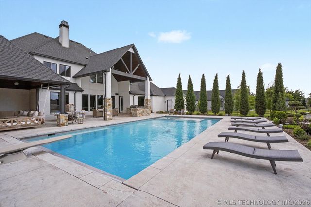 6372 N Wildwood Lane, Owasso, OK 74055