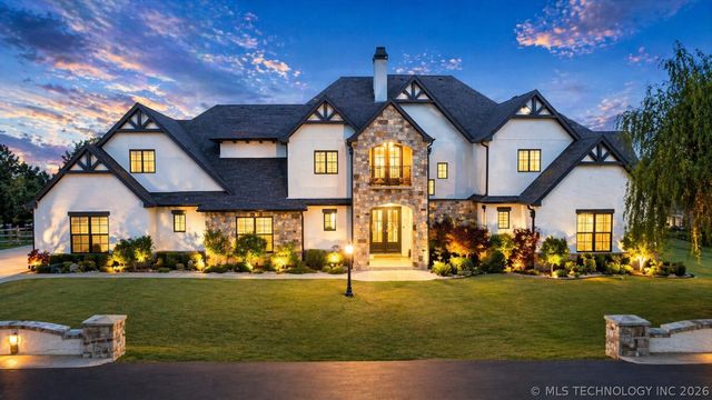 6372 N Wildwood Lane, Owasso, OK 74055