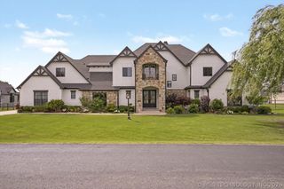6372 N Wildwood Lane, Owasso, OK 74055