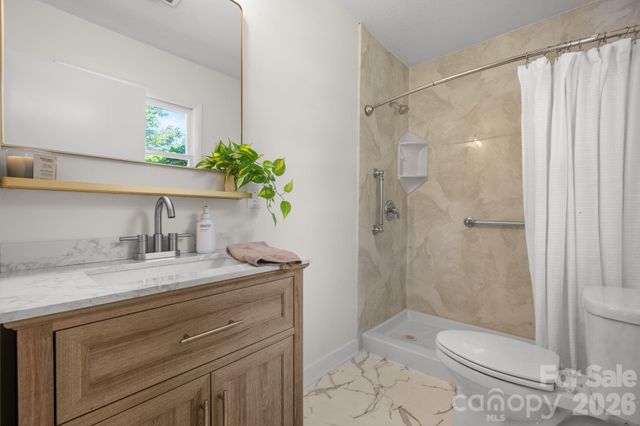 178 Trailwood Drive, Forest City, NC 28043