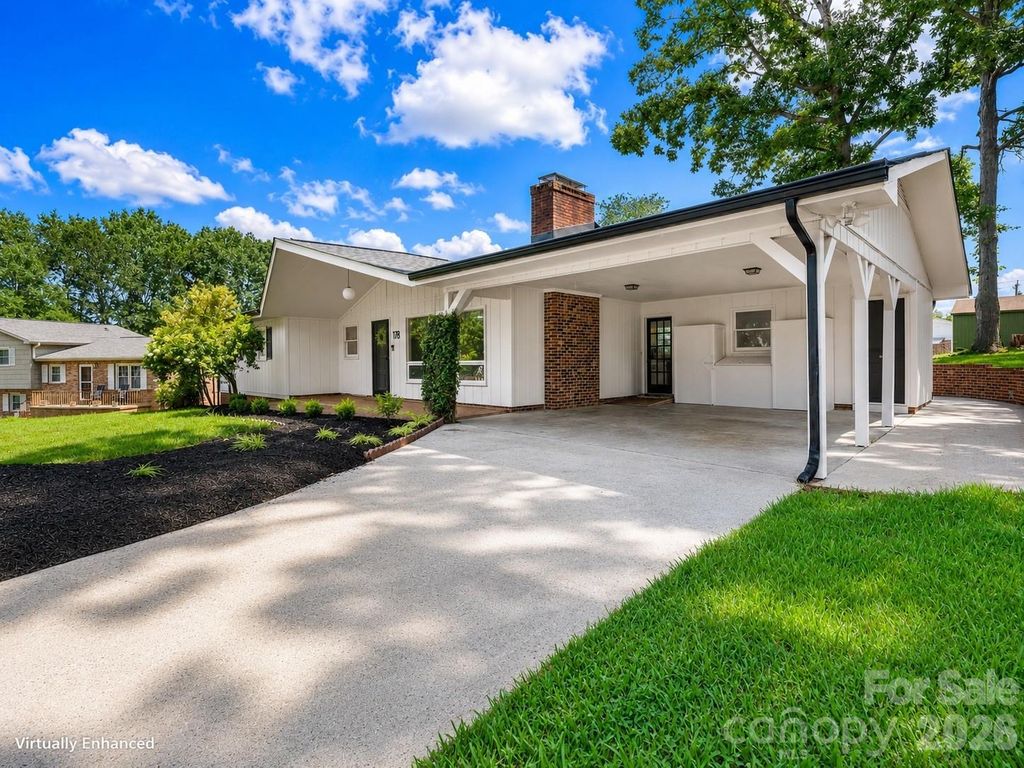 178 Trailwood Drive, Forest City, NC 28043