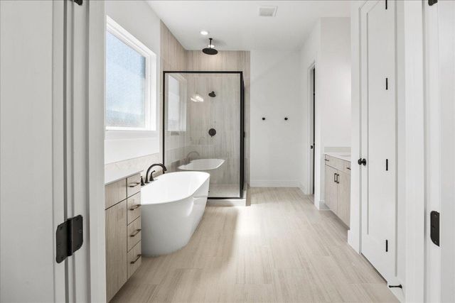 168 Kapok ST, Buda, TX 78610