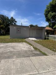 2845 NW 8th Street, Fort Lauderdale, FL 33311