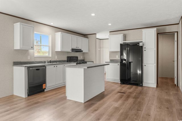 1229 Francis Marion Dr., Georgetown, SC 29440