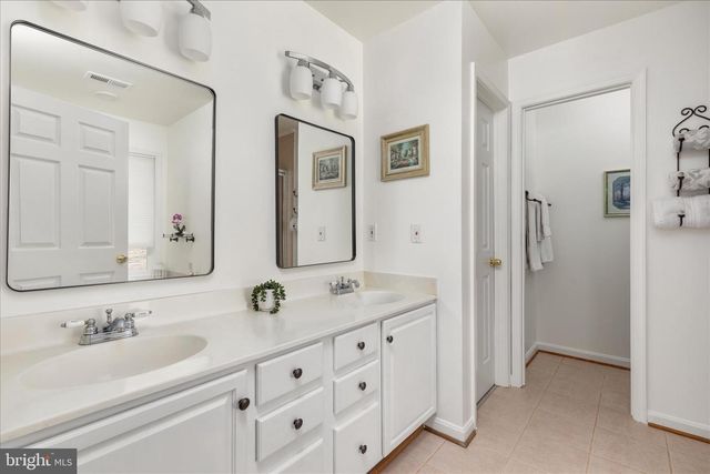 1132 HAPPY RIDGE DR, Front Royal, VA 22630