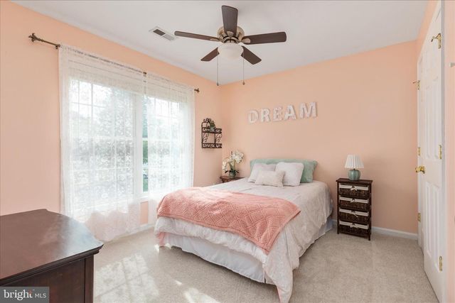 1132 HAPPY RIDGE DR, Front Royal, VA 22630