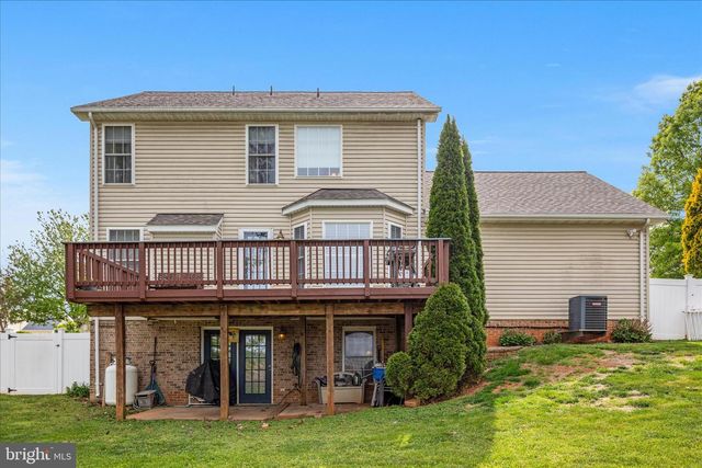 1132 HAPPY RIDGE DR, Front Royal, VA 22630