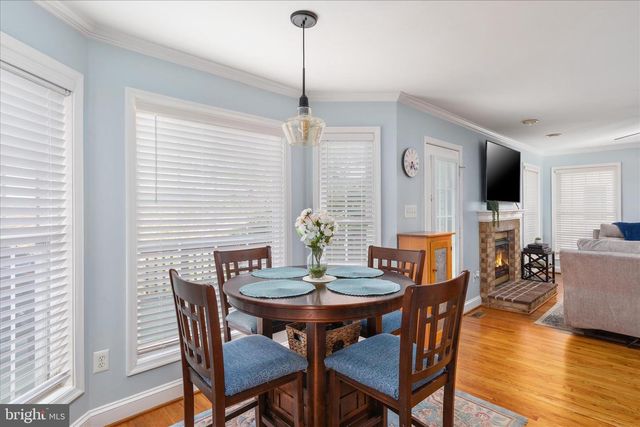 1132 HAPPY RIDGE DR, Front Royal, VA 22630