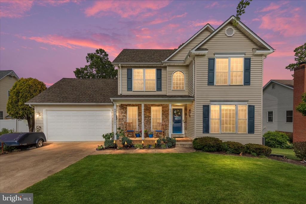1132 HAPPY RIDGE DR, Front Royal, VA 22630