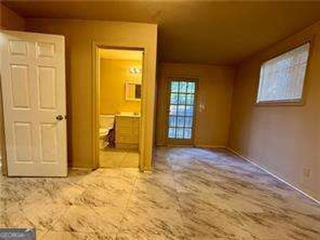 1059 Soapstone Lane, Riverdale, GA 30296