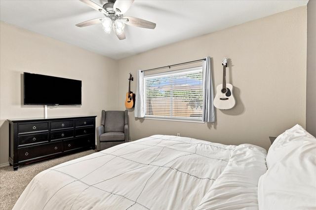 321 Texas Drive, Lake Dallas, TX 75065