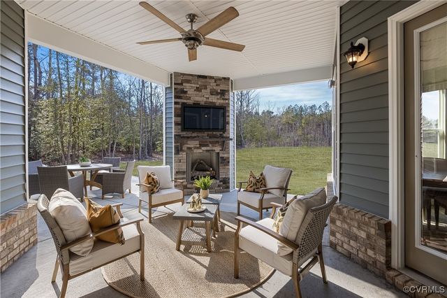 1049 Arbor Heights Ter, Midlothian, VA 23114
