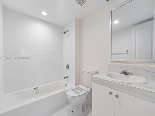 1750 NW 27th Ave 0, Miami, FL 33125